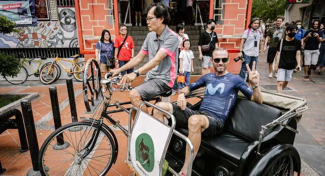 La Vuelta al Mundo de Alejandro Valverde: 53.000 kilómetros en dos meses para despedirse del pelotón profesional