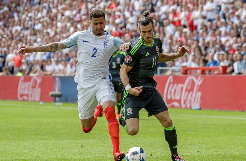 Inglaterra y Gales, revueltos mejor que juntos