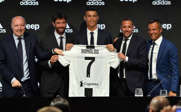 Cristiano, en su presentación con la Juve.  GETTY