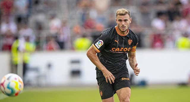 El Valencia quiere que Lato siga en el club