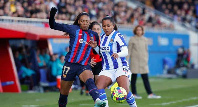 La Real Sociedad bajó al Barça a la tierra y Bronze lo devolvió al cielo