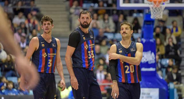 Higgins y Mirotic no pueden con el Obradoiro y el Barça cae en Santiago