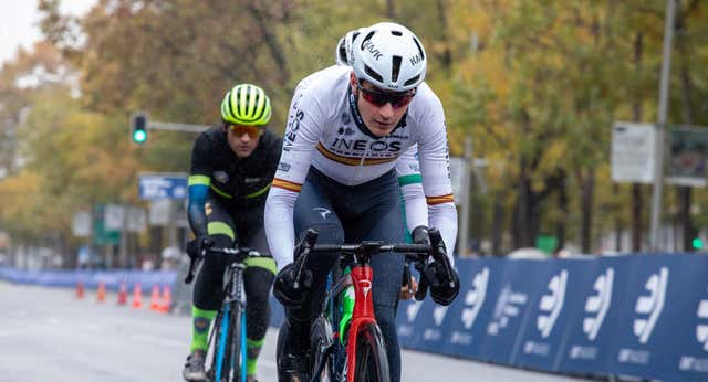 Un 2023 de «oportunidades» para Carlos Rodríguez con Movistar Team en el horizonte