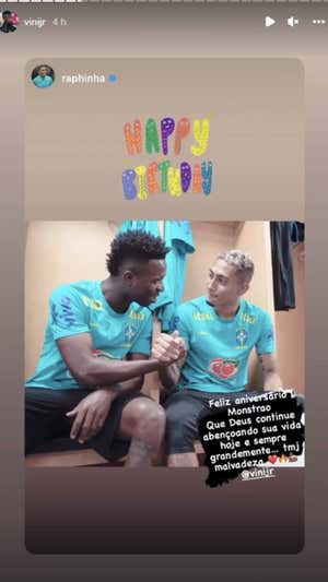 Raphinha felicitó a Vinicius por su aniversario.  INSTAGRAM