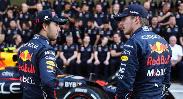 El incendio de Red Bull continúa en las oficinas: «Pérez no puede retar a Verstappen»