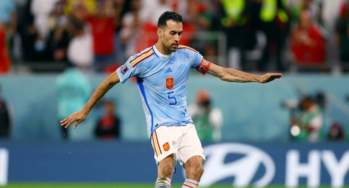 Sergio Busquets, en acción con la selección. /GETTY
