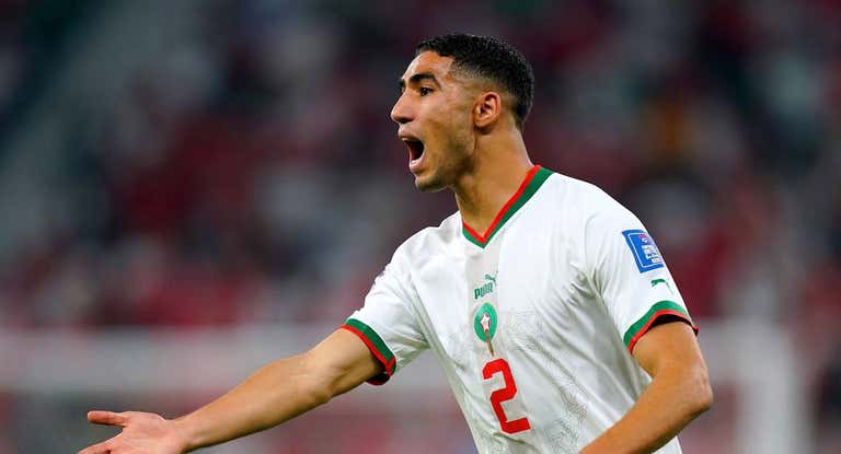 Achraf, durante el partido contra España.