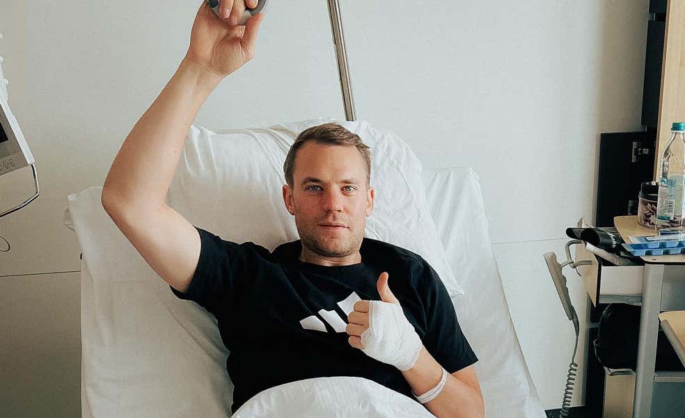 Neuer está 'kaputt': se rompe la pierna esquiando y dice adiós a la temporada