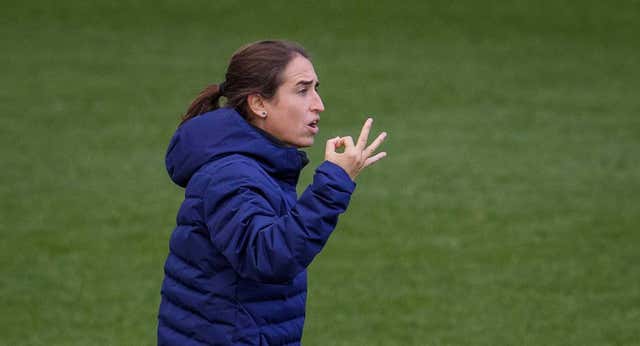 Iraia Iturregi: «En una liga profesional, si no hay unas condiciones mínimas en los campos, se adultera la competición»