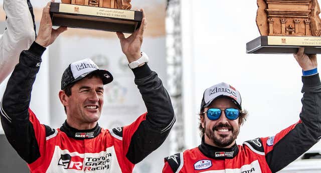 Toyota quiere de vuelta a Fernando Alonso en el Rally Dakar, ¿es factible?