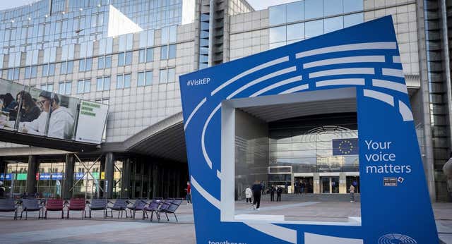 La Policía belga investigaba el presunto pago de sobornos a eurodiputados por Catar