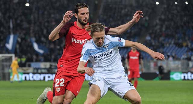 Lucas Leiva sufre problemas cardiacos, según los exámenes médicos del Gremio