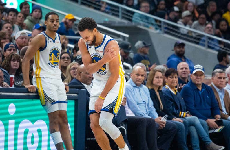 Alerta Warriors: Curry está K.O.