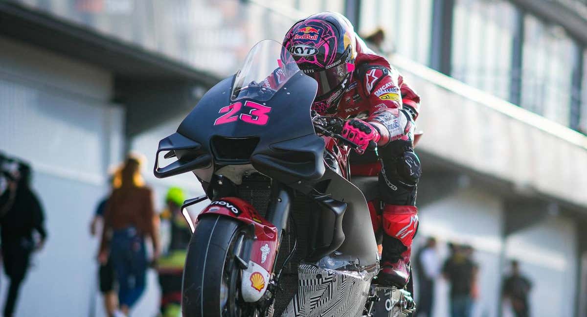 Enea Bastianini, probando nueva aerodinámica en la Ducati. /MotoGP