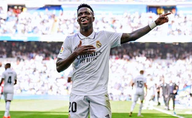 Vinicius celebra un gol con el Real Madrid.  INSTAGRAM: @vinijr
