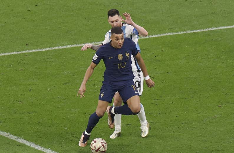 Scaloni gana la batalla más increíble jamás contada entre dos dieces