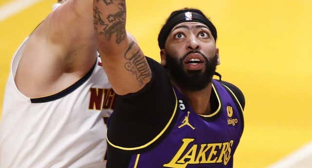 Los Lakers se quedan sin Anthony Davis ‘de forma indefinida’ por lesión