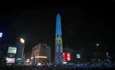 Argentina enfervorizada 36 años después: un millón en el Obelisco, Maradona estuvo ahí...