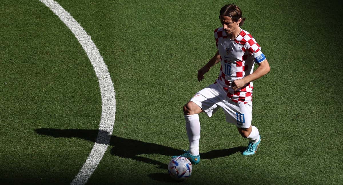 Modric en acción en el Marruecos - Croacia del Mundial de Catar./REUTERS: MARKO DJURICA