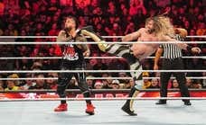 Seth Rollins y Kevin Owens salvan a Raw de Bloodline