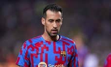 Se abre una tercera vía con Busquets: el Barça se plantea la renovación de seis meses
