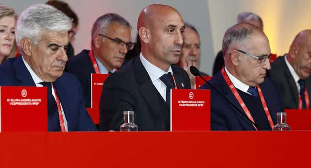 Luis Rubiales: «Si España tiene embajador y negocios en Arabia Saudí, ¿por qué no puede ir el fútbol?»