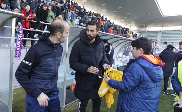 Álvaro Arbeloa, en el centro de la imagen. G