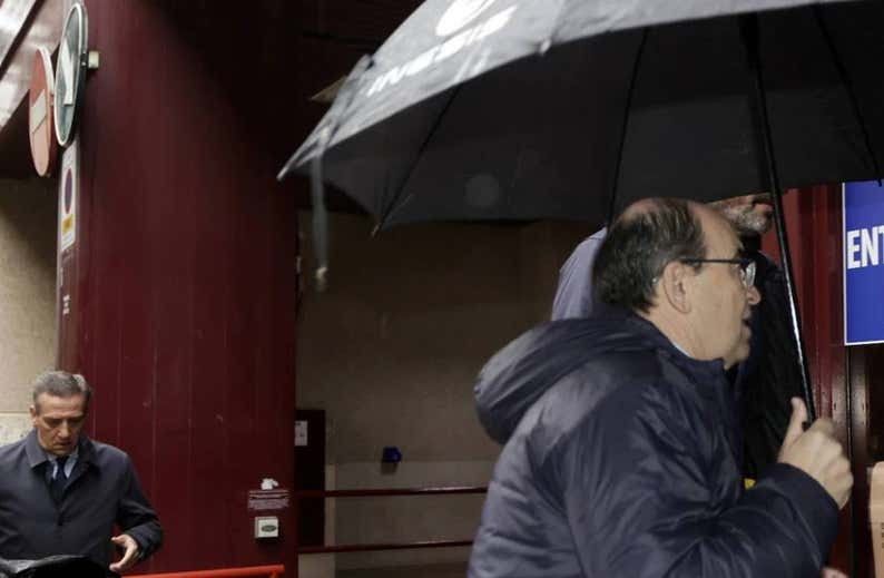 Castro acusa a Del Nido de querer vender al Sevilla