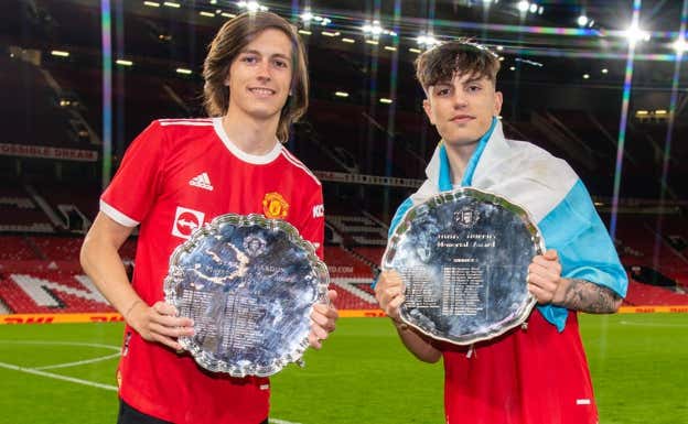 Álvaro Fernández y Alejandro Garnacho.  Getty Images