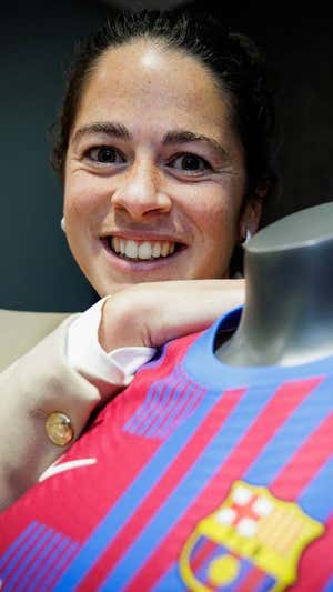 Marta Torrejón, en el anuncio de su renovación con el Barça hasta 2024.  FC BARCELONA