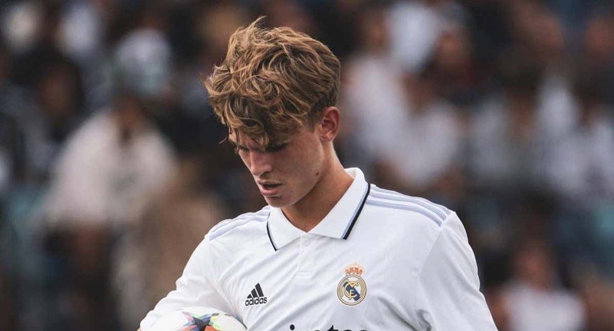 Nico Paz, en un partido con el Juvenil A del Madrid.
