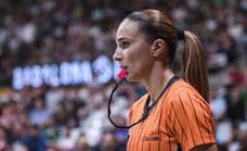 Yasmina Alcaraz aparca el silbato en la ACB por estar embarazada: «No me siento fuera de lugar»