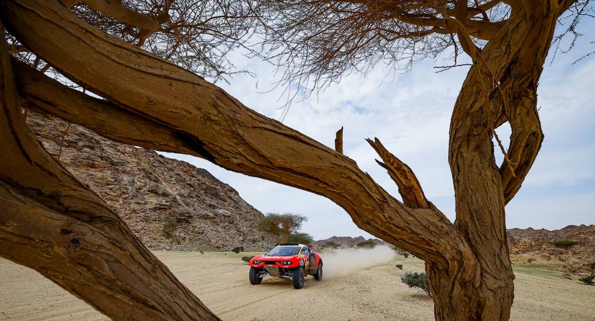 Sébastien Loeb, durante una etapa del Rally Dakar 2023.