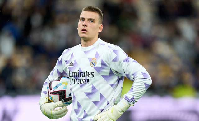 Palo para Lunin: se enteró de su suplencia en la Copa del Rey… por la rueda de prensa