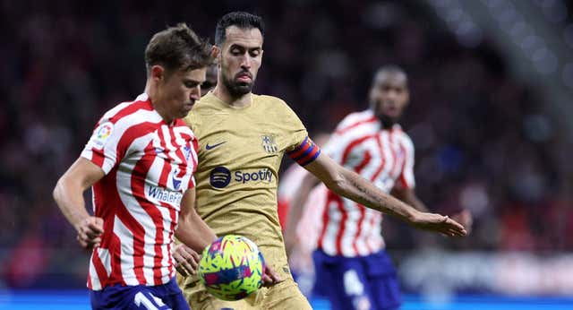 ¿Por qué querer proteger a Busquets no le sienta bien al Barça?