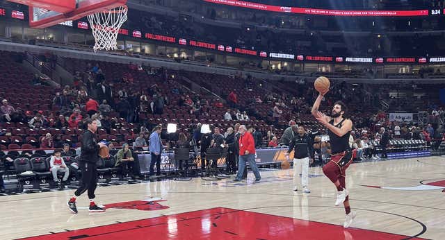 Ricky Rubio deja atrás su lesión y vuelve a la NBA