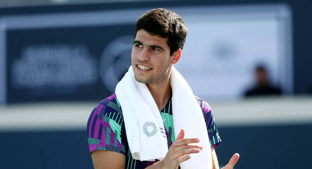 Carlos Alcaraz se perderá el Open de Australia por una lesión en la pierna derecha./REUTERS