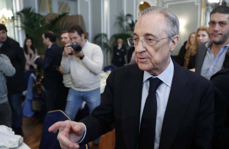 El palco del Real Madrid en Riad: sin Florentino pero con Solari