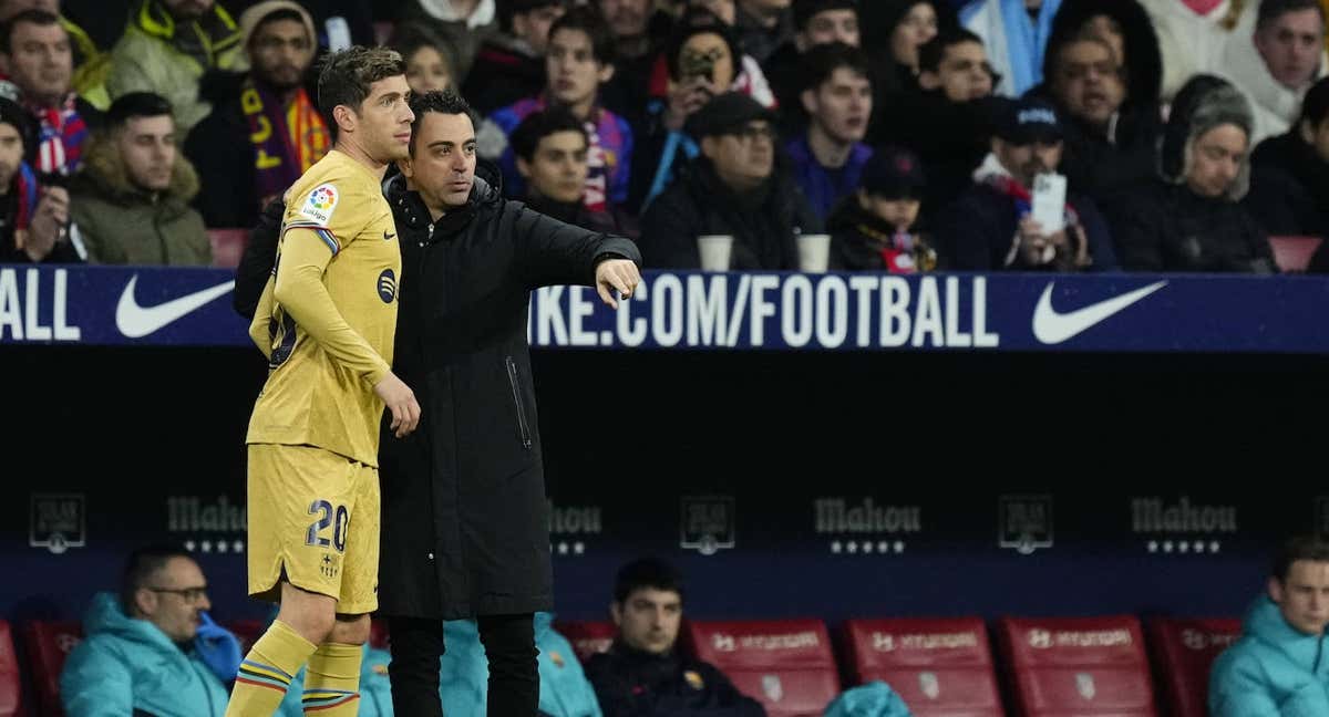 Xavi estudia dar entrada a Sergi Roberto en el lateral.