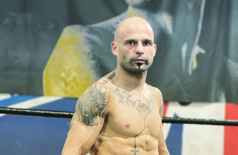 La IBF abre las negociaciones para la eliminatoria mundial de Kiko Martínez