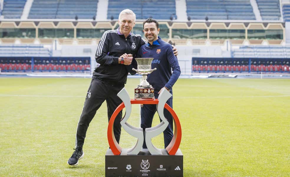 Ancelotti y Xavi se juegan más de lo que parece