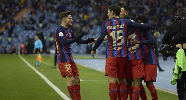 Más de media plantilla del Barcelona busca estrenar su palmarés individual