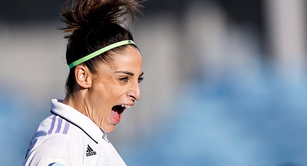 Esther González celebra el primer gol del Real Madrid frente al Betis.