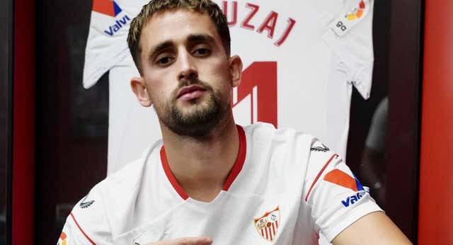 El Sevilla aprieta al Valencia para ceder a Januzaj