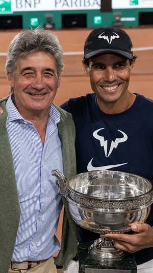 Cotorro y Nadal, en Roland Garros 2022.  Twitter/Clínica del Tenis