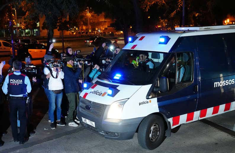 La Audiencia mantiene en prisión preventiva a Alves: "La situación pinta muy mal, es muy turbia"