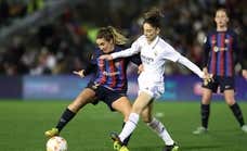 Los dos caminos que separan a Real Madrid y Barcelona en el fútbol femenino