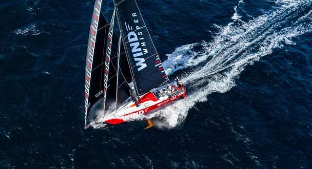 El espíritu del MAPFRE revive para debutar ganando en The Ocean Race