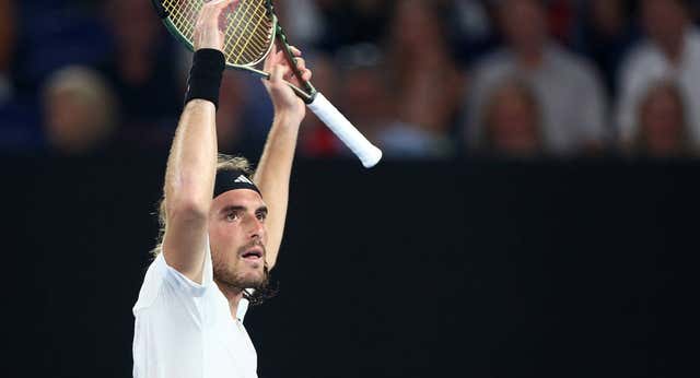 Tsitsipas reacciona a tiempo y sigue soñando con su primer Grand Slam y el número uno
