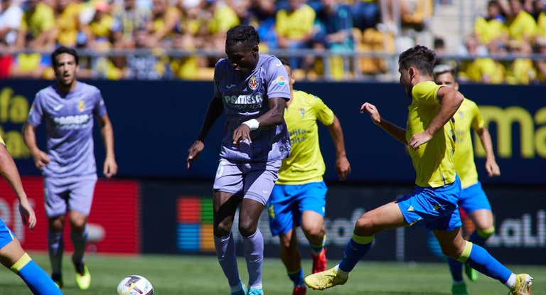 Nico Jackson durante un partido contra el Cádiz.